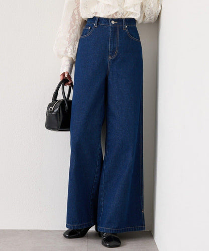 下襬開叉喇叭牛仔褲