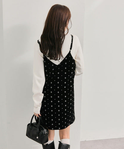 亮面天鵝絨迷你吊帶連衣裙