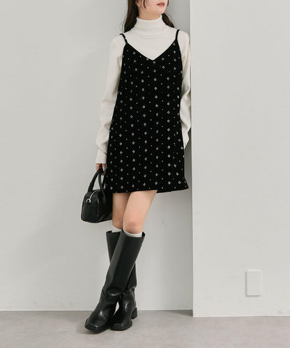 亮面天鵝絨迷你吊帶連衣裙