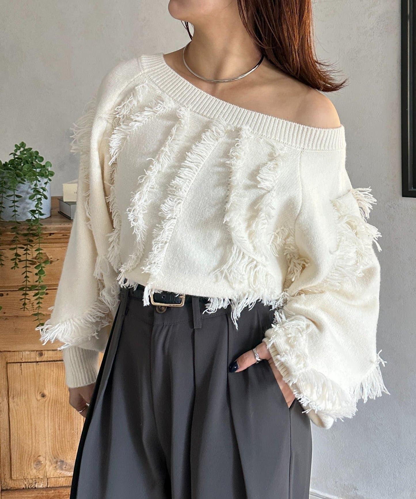 波浪流蘇短款針織衫