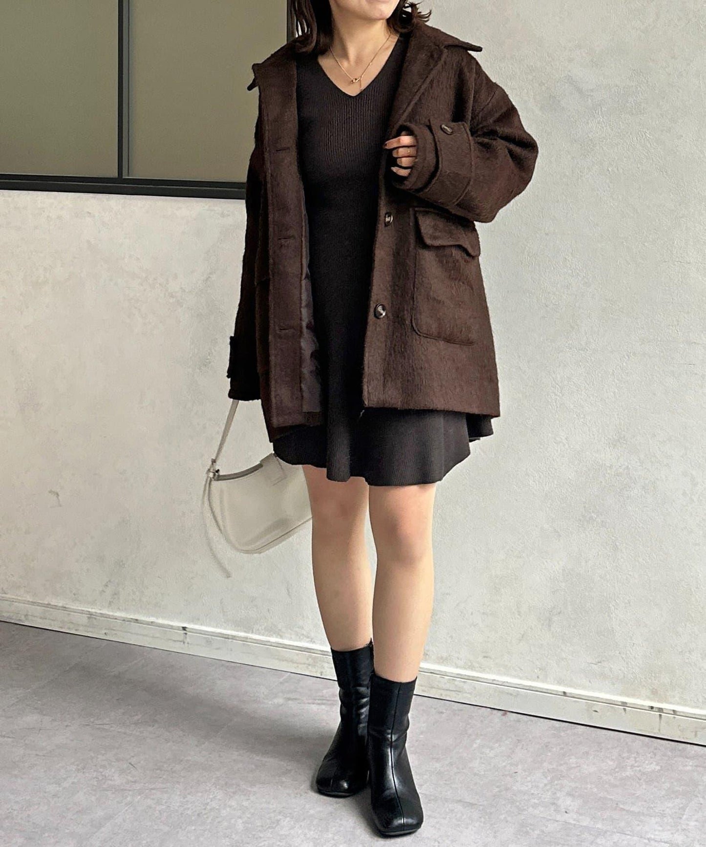 喇叭袖羅紋針織長款連衣裙