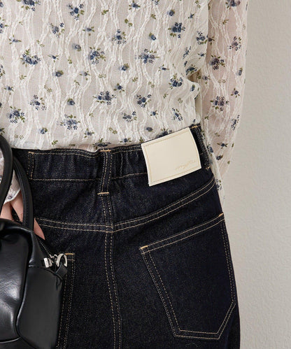 下襬開叉喇叭牛仔褲