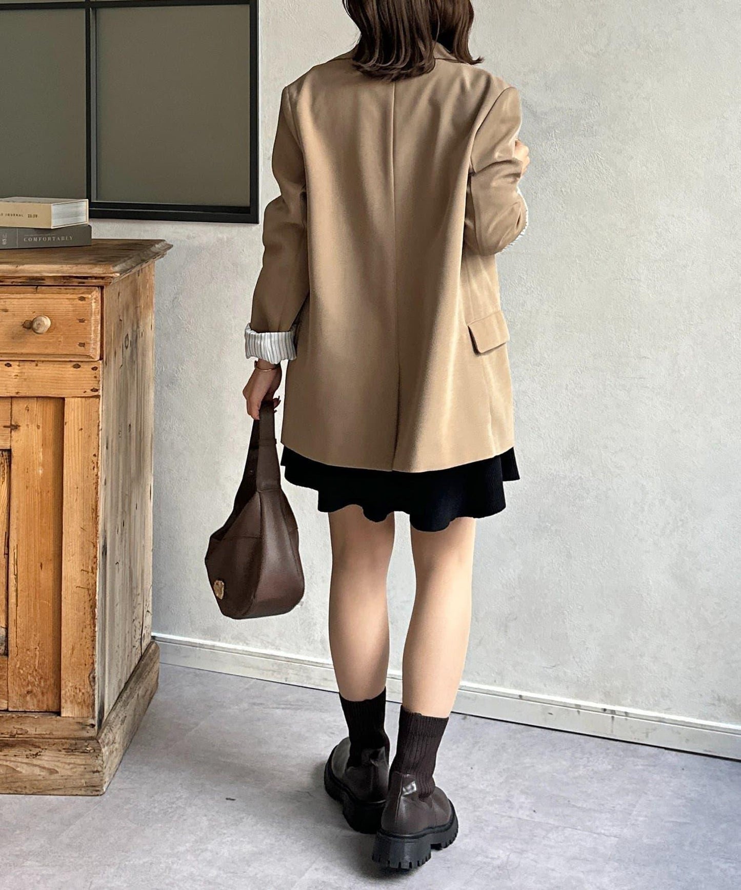 喇叭袖羅紋針織長款連衣裙