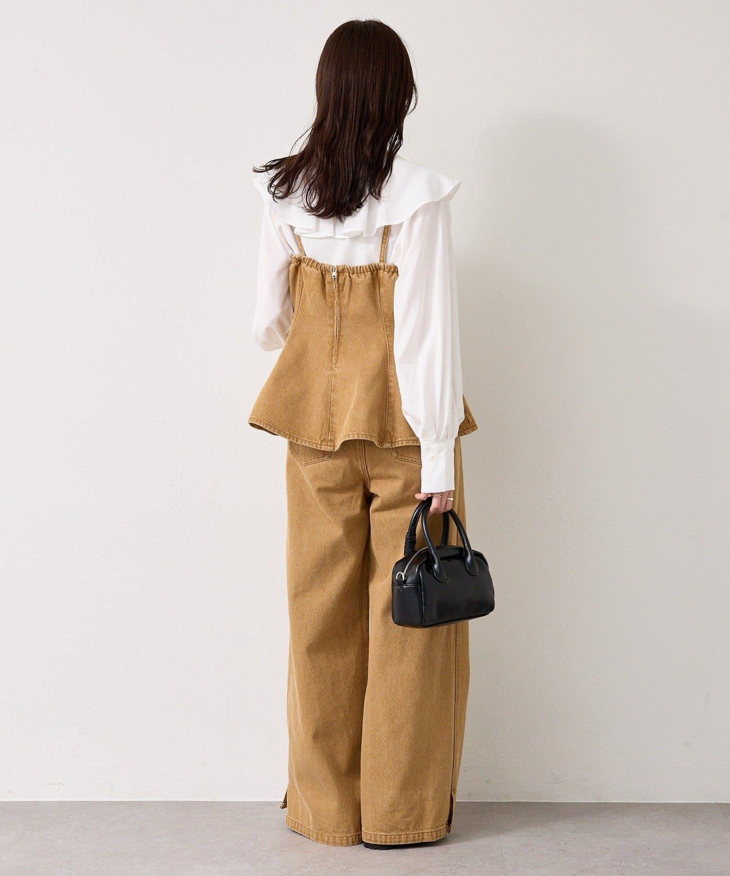 荷葉邊牛仔吊帶上衣