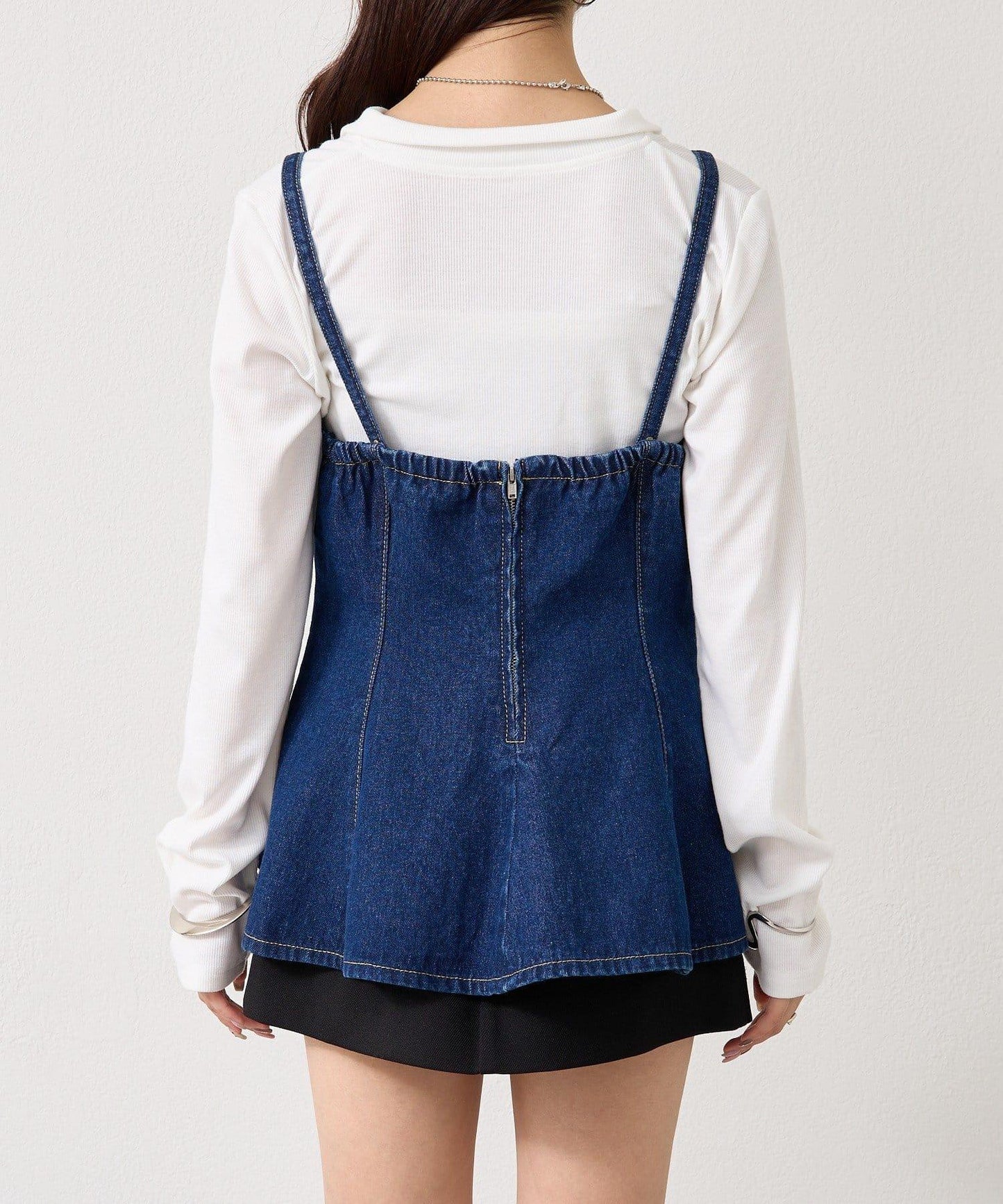 荷葉邊牛仔吊帶上衣