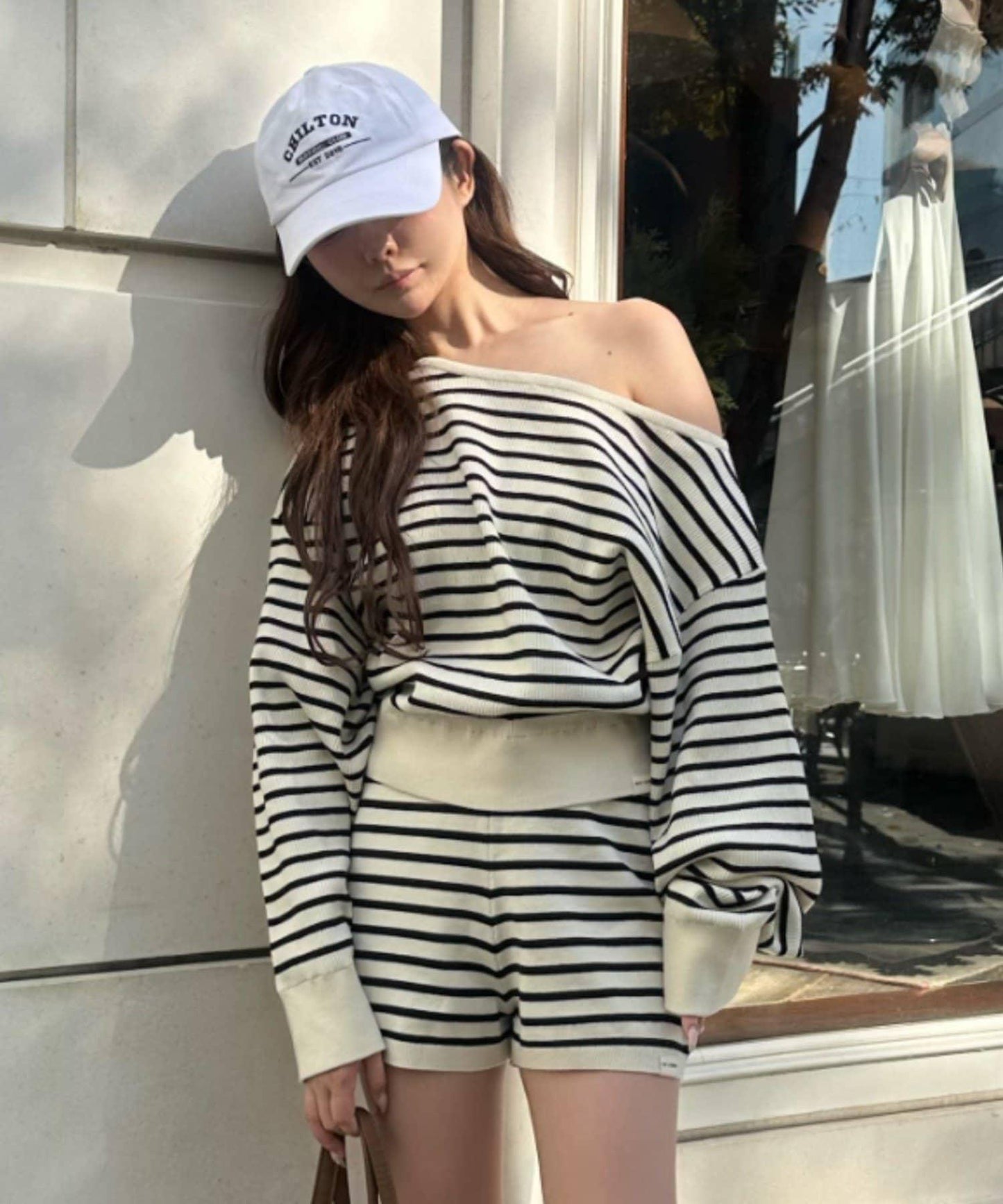 條紋單肩針織衫