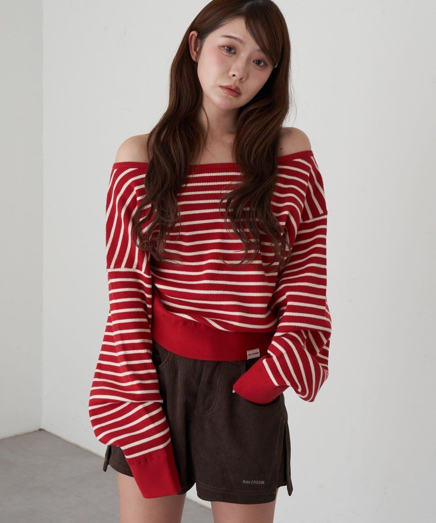 條紋單肩針織衫