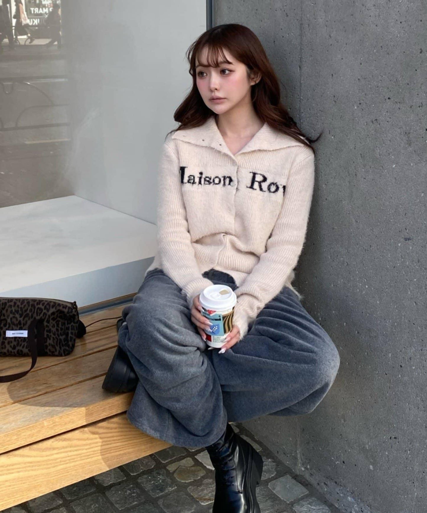 毛絨質感標誌紐扣開衫