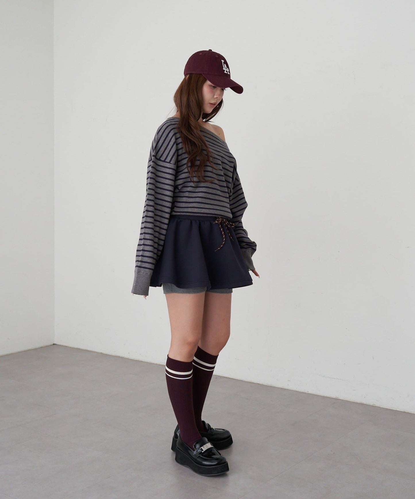 條紋單肩針織衫