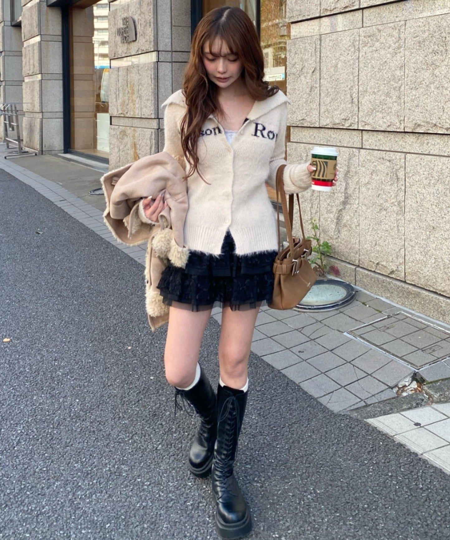 毛絨質感標誌紐扣開衫