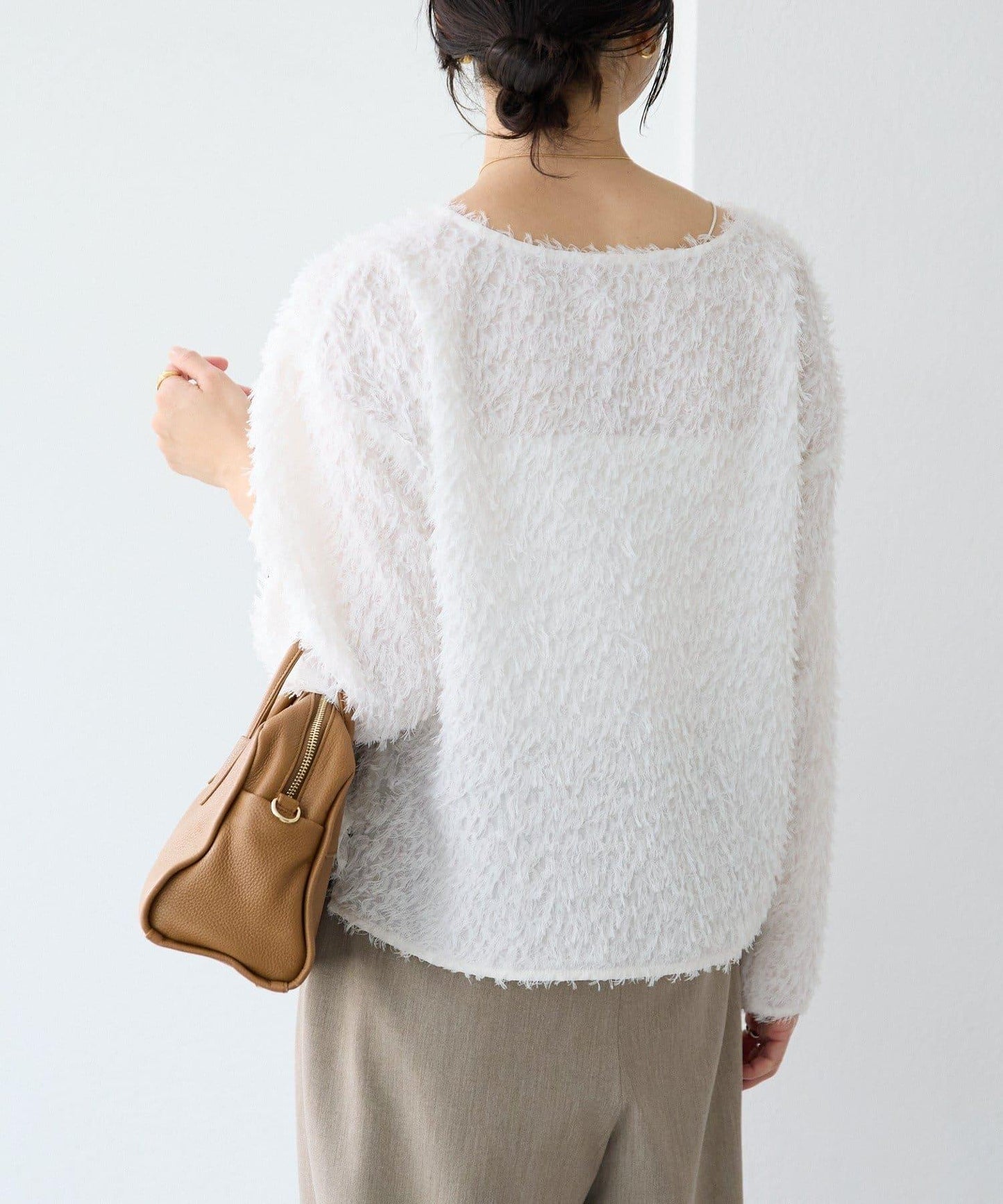 【適合正式場合】羽毛提花襯衫/預計12月下旬發貨