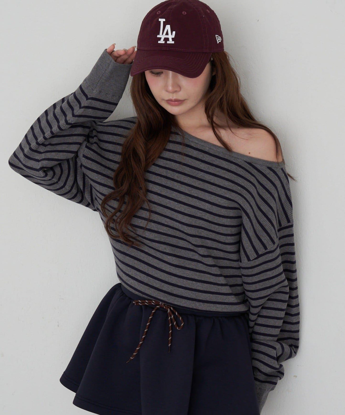 條紋單肩針織衫