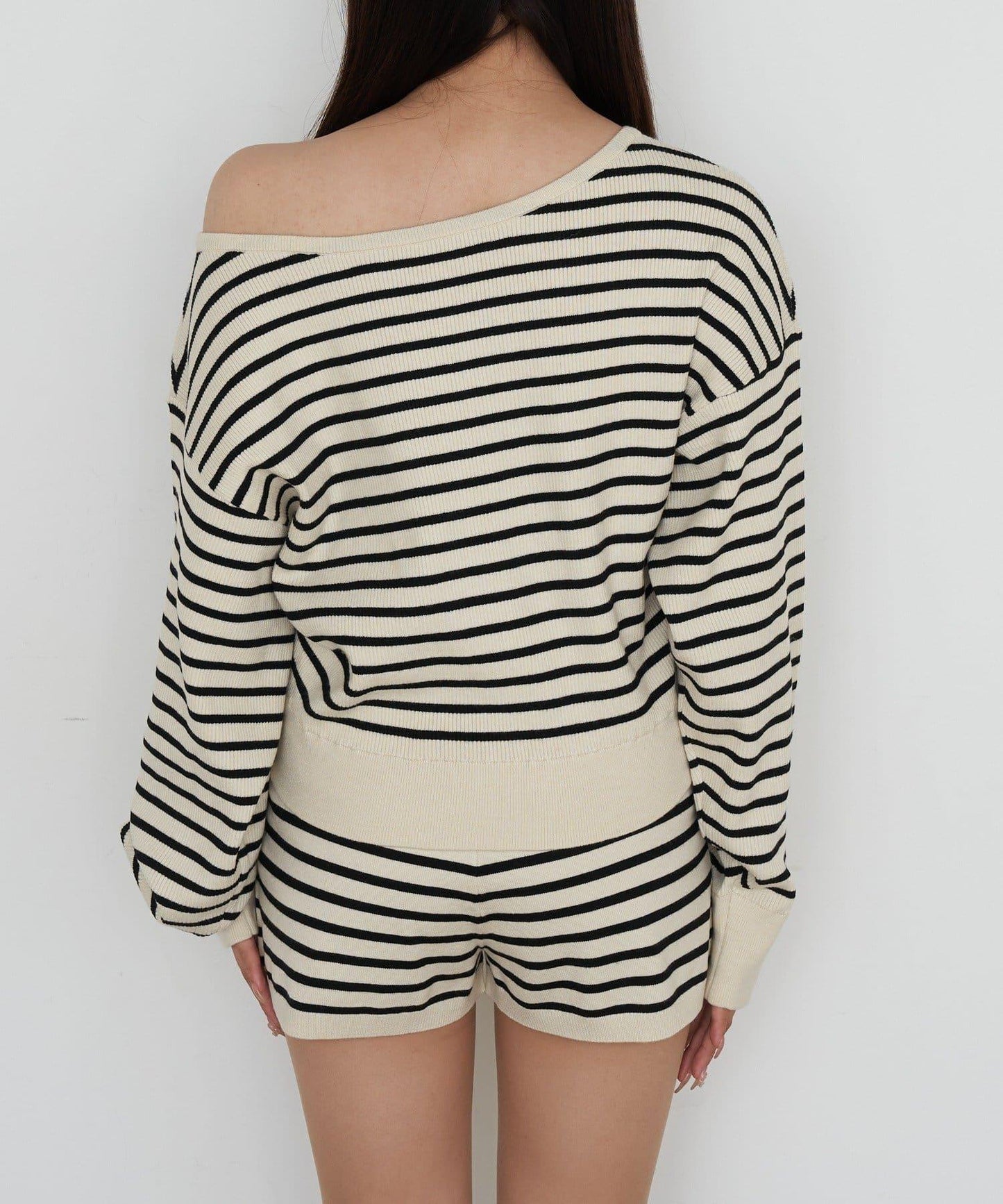 條紋單肩針織衫