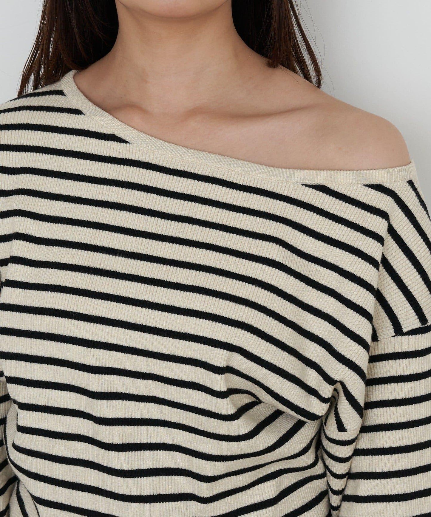 條紋單肩針織衫