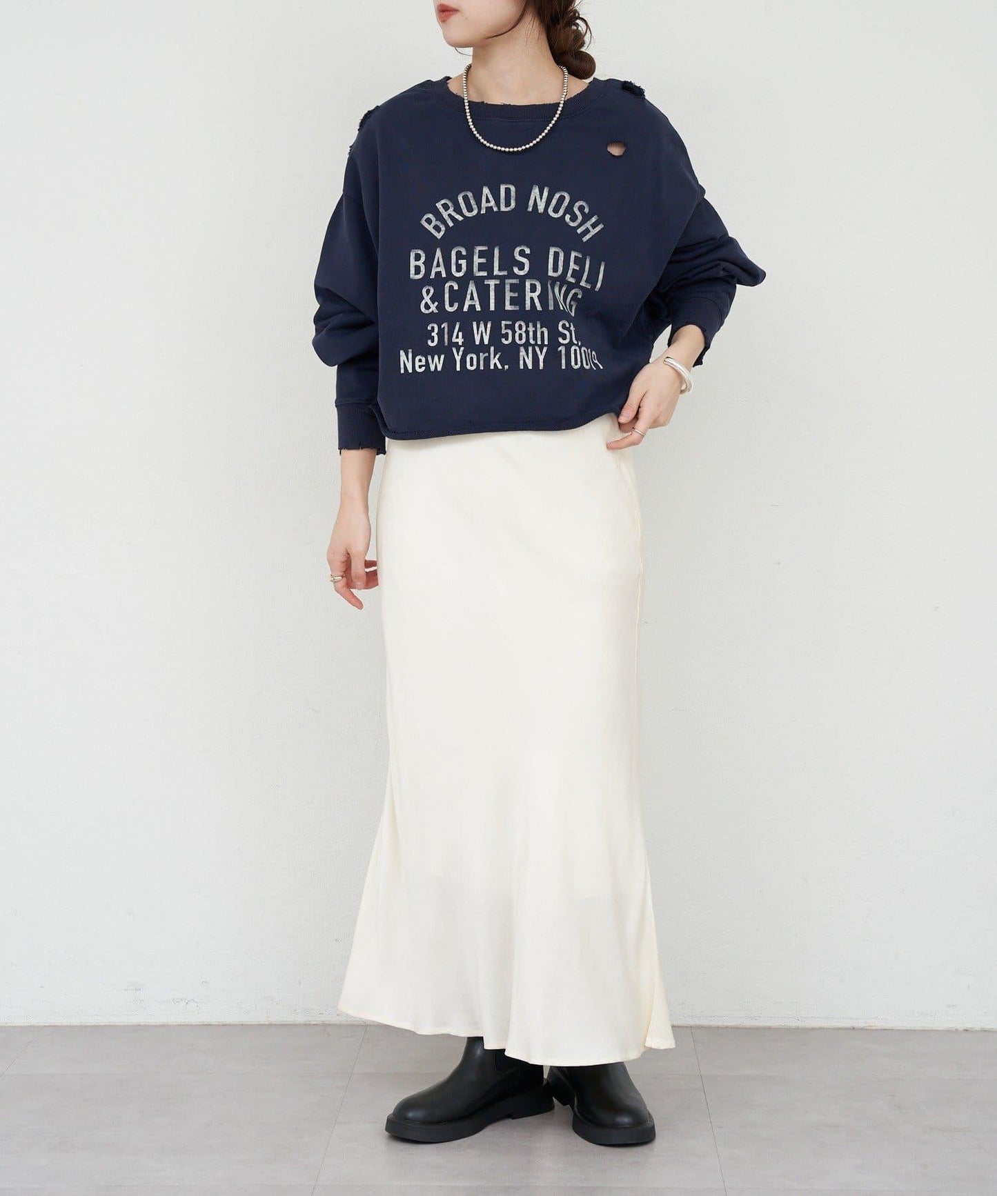 破洞風格印花衛衣