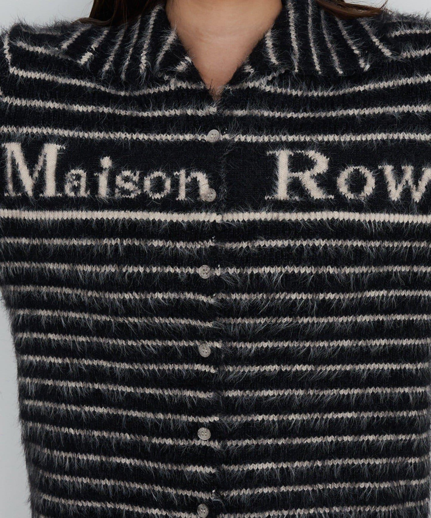 毛絨質感標誌紐扣開衫