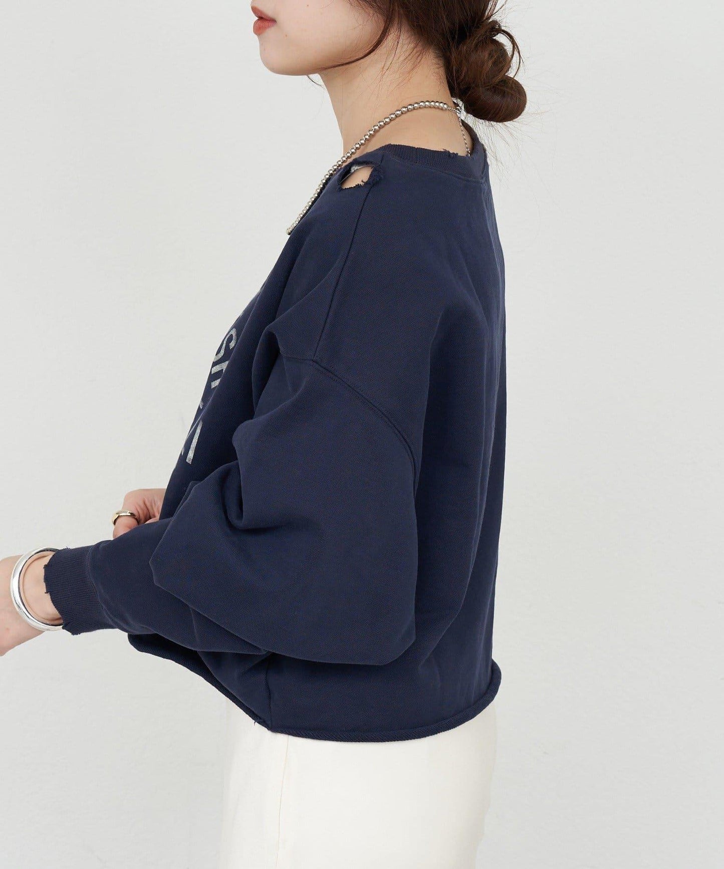 破洞風格印花衛衣