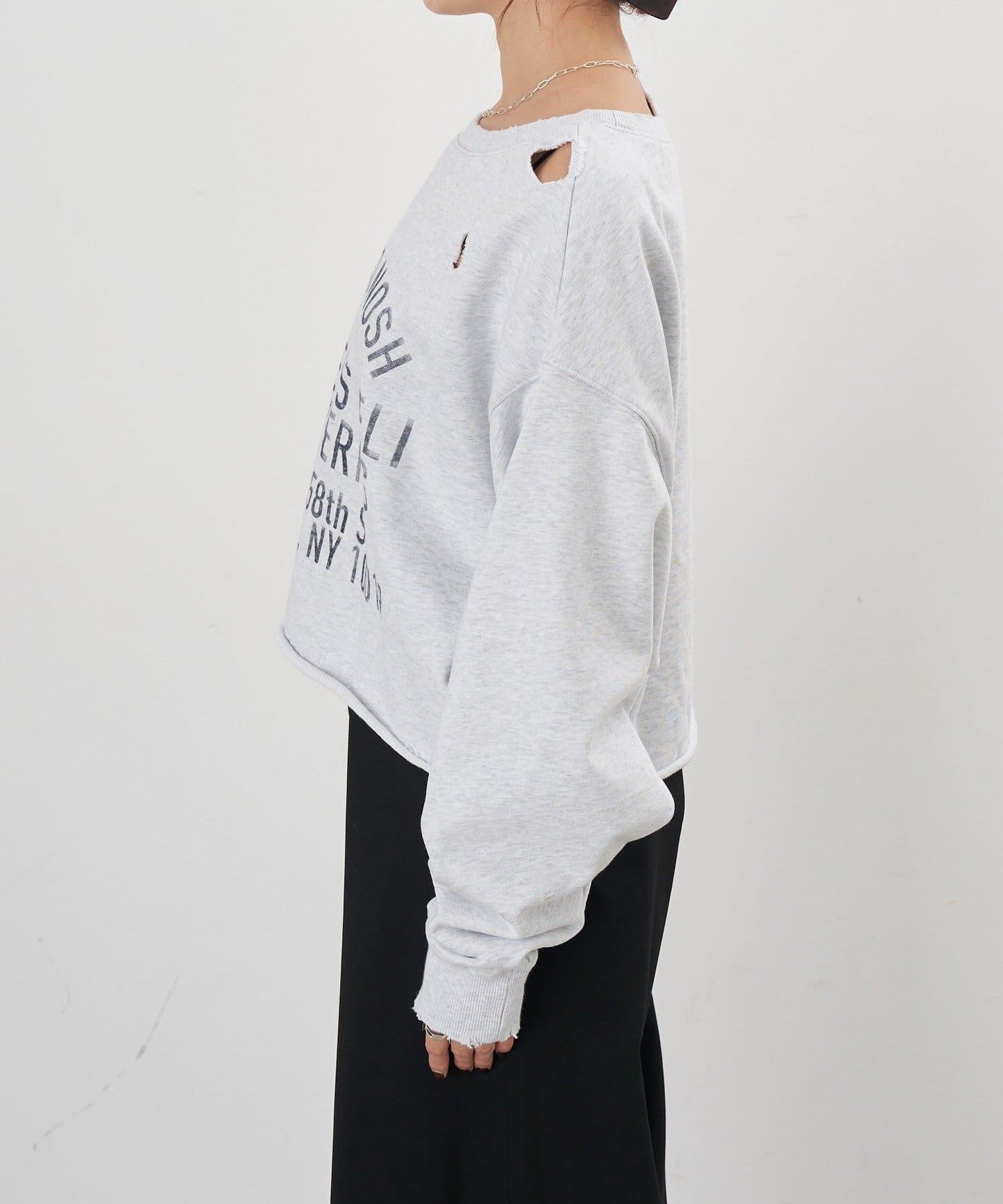 破洞風格印花衛衣