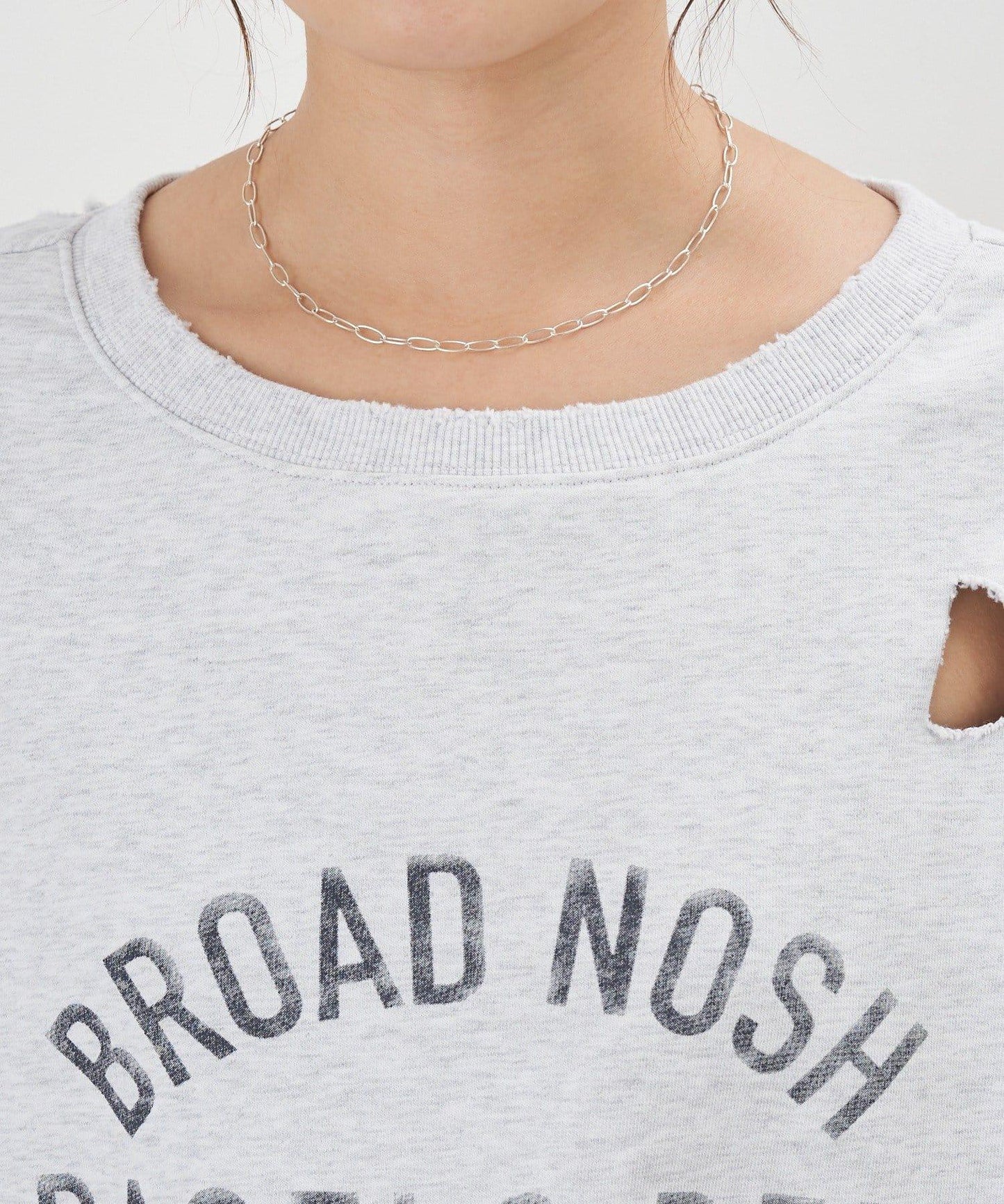 破洞風格印花衛衣