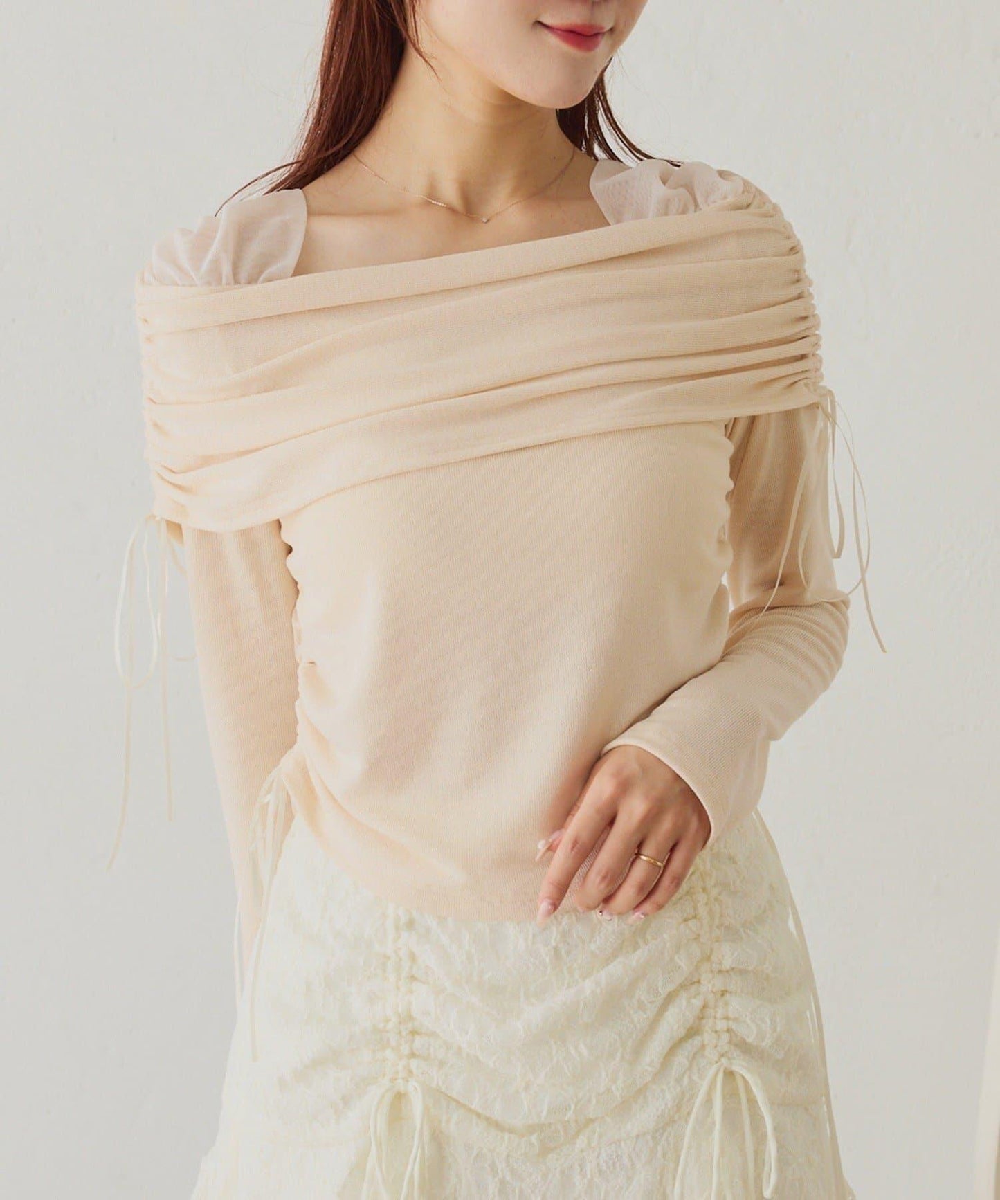 【one after another】一字肩上衣