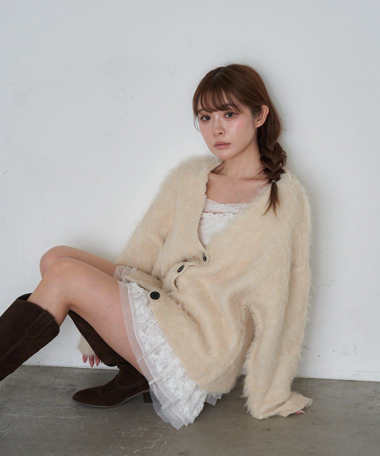 【RAY CASSIN】長毛V領寬鬆開衫