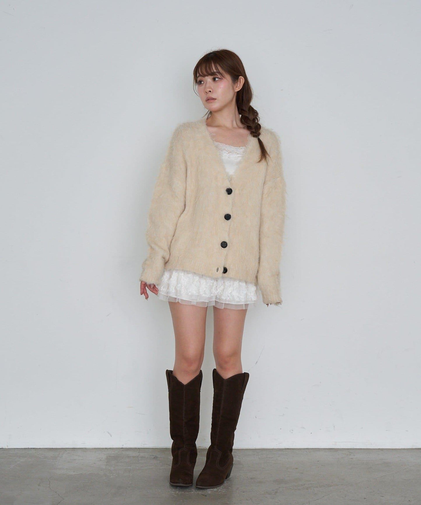 【RAY CASSIN】長毛V領寬鬆開衫