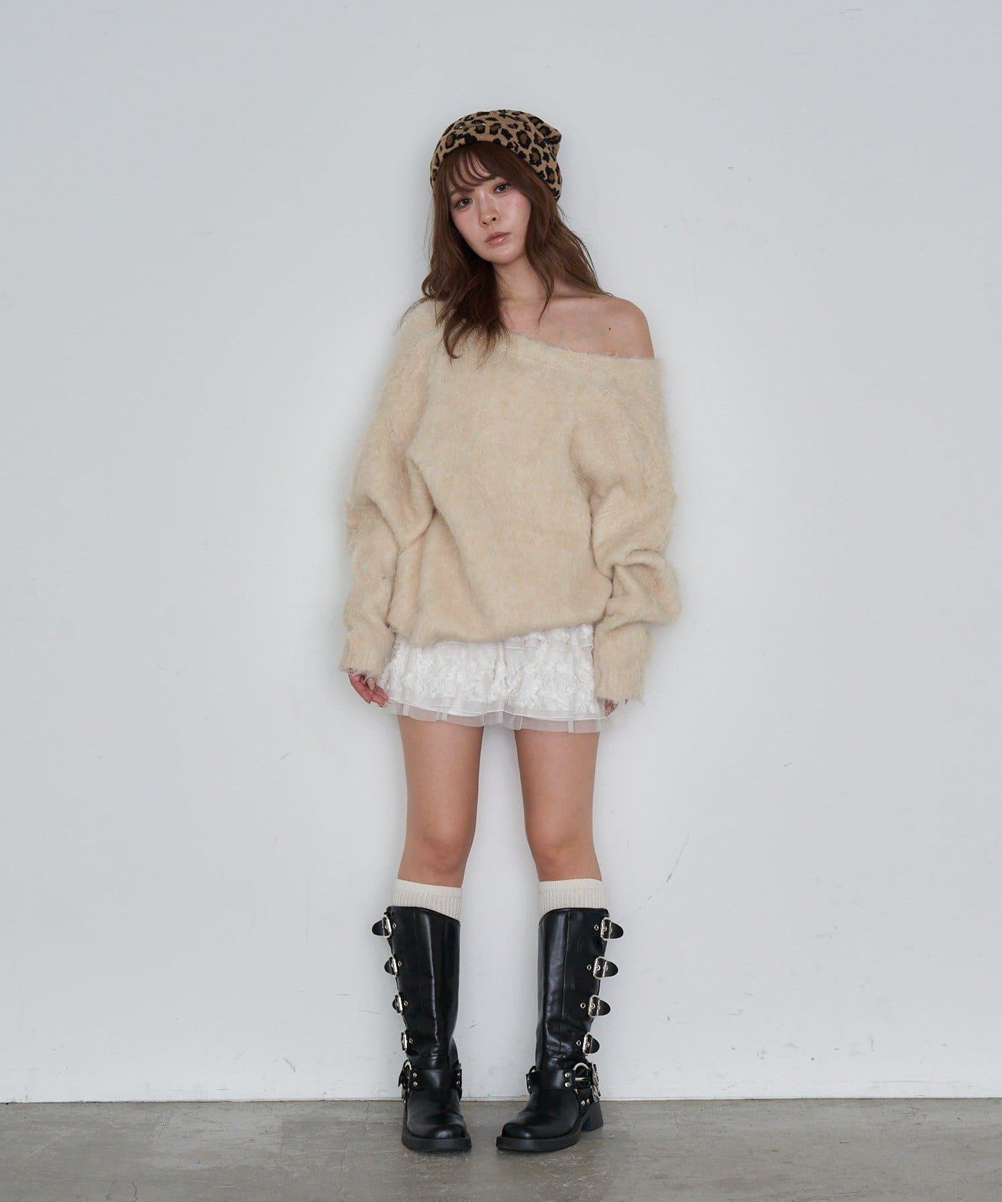 【RAY CASSIN】長毛V領寬鬆開衫