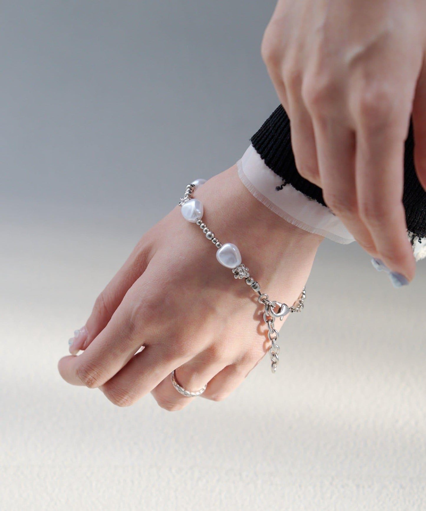 珍珠花朵鏈條手鍊