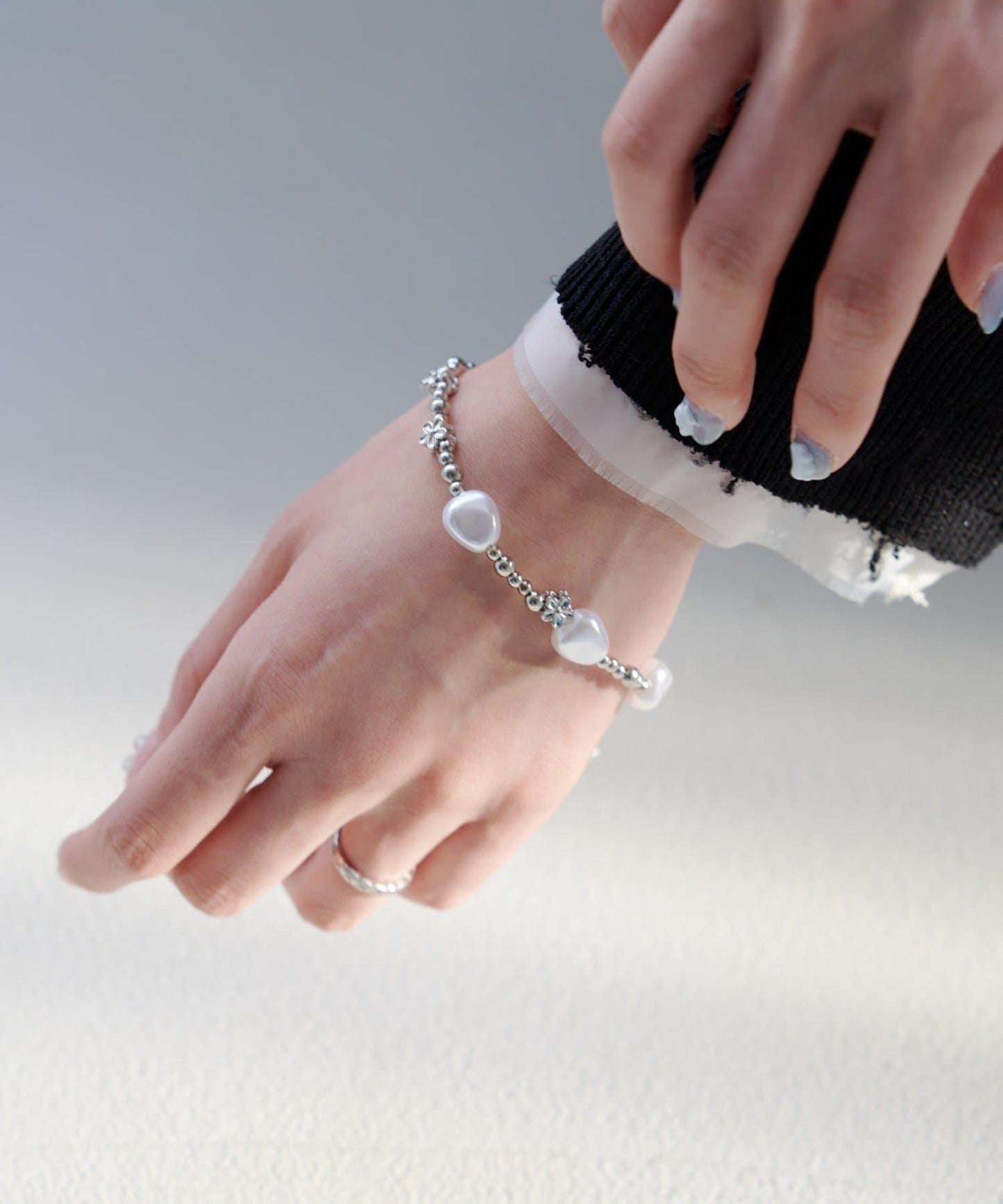 珍珠花朵鏈條手鍊