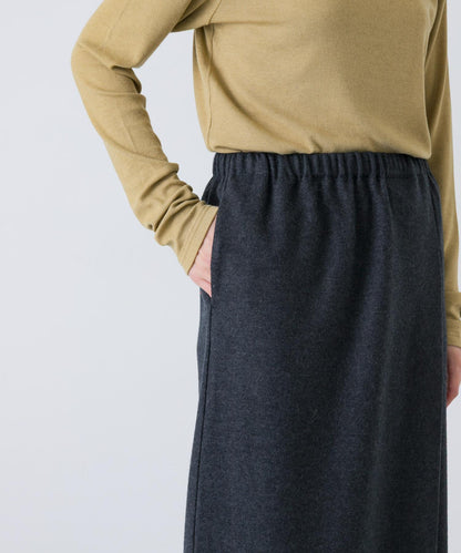 羊毛剪裁直筒裙