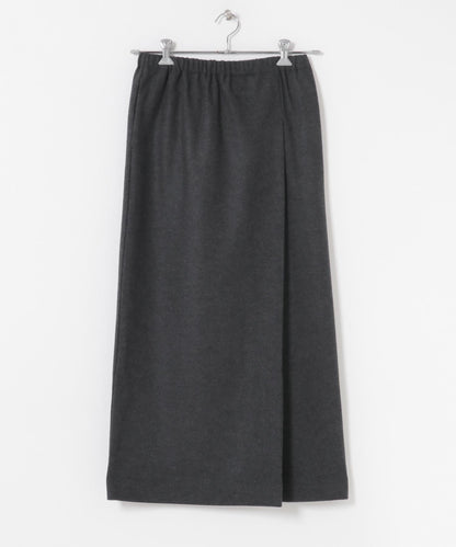 羊毛剪裁直筒裙