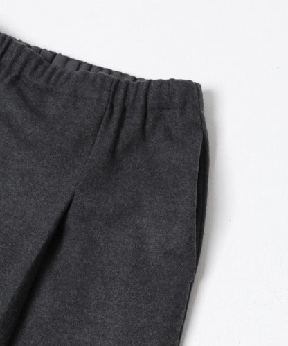 羊毛剪裁直筒裙