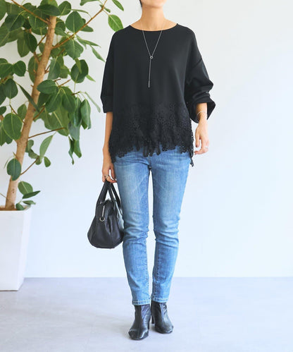 紙箱布拼接蕾絲下襬套頭衫