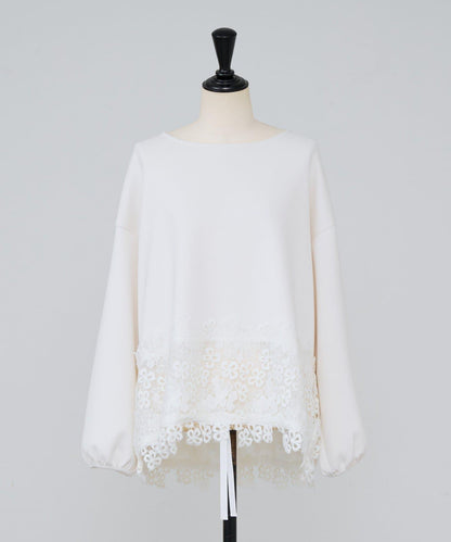 紙箱布拼接蕾絲下襬套頭衫