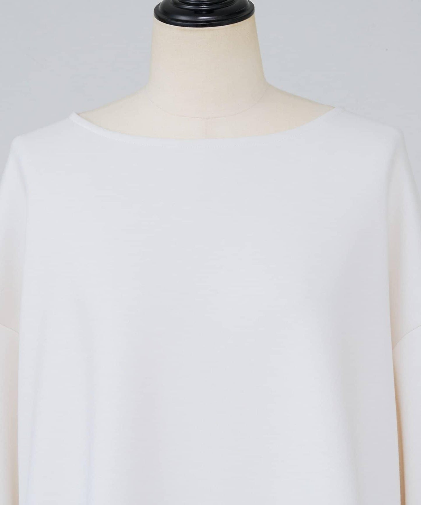 紙箱布拼接蕾絲下襬套頭衫