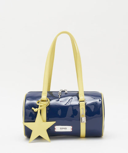 【GRAIN/グレイン】帶星形掛飾漆皮圓筒波士頓包