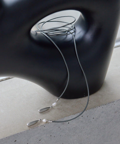 帶吊墜皮繩項鍊