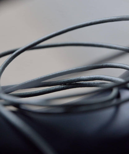 帶吊墜皮繩項鍊