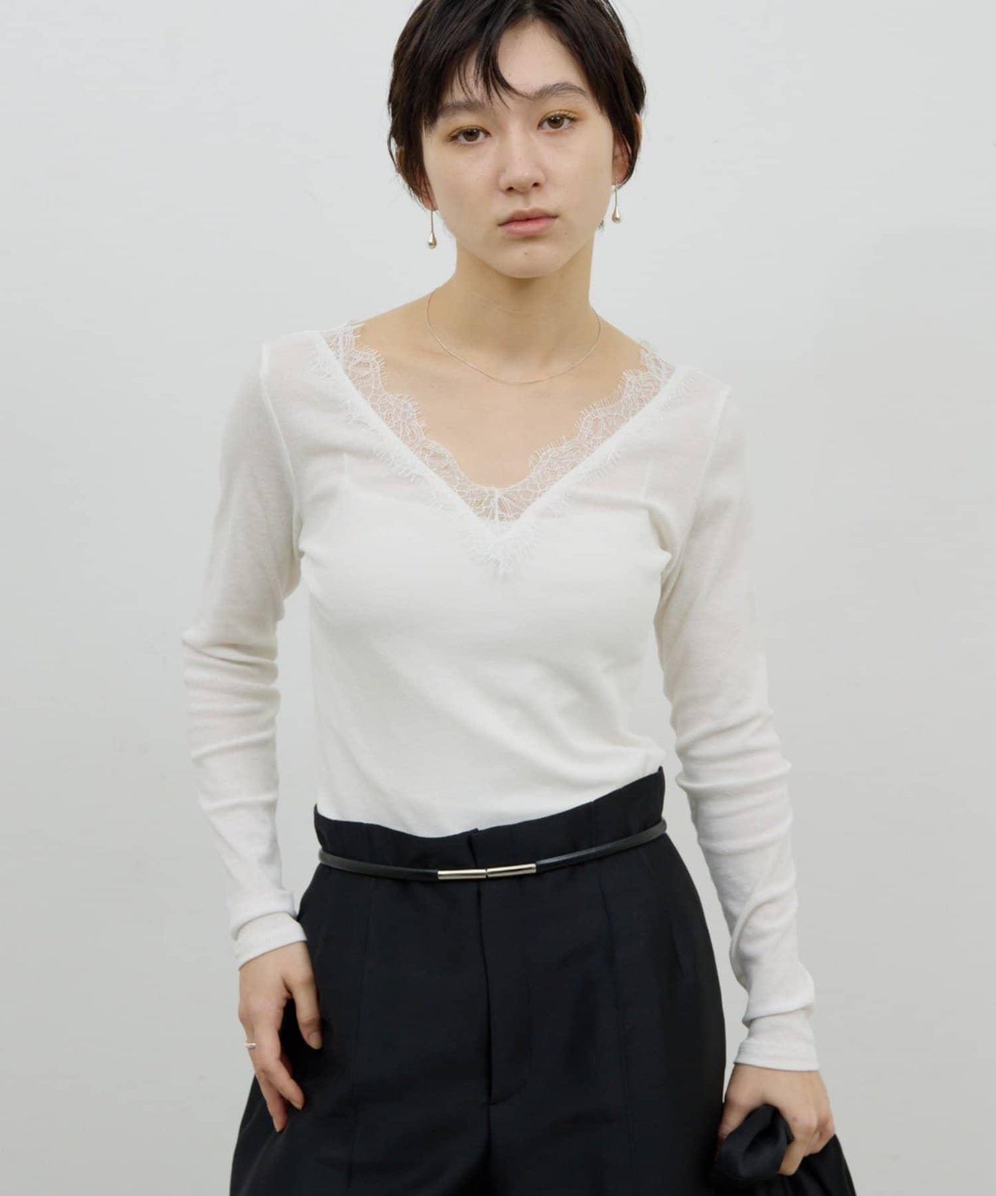 V字蕾絲長袖T恤