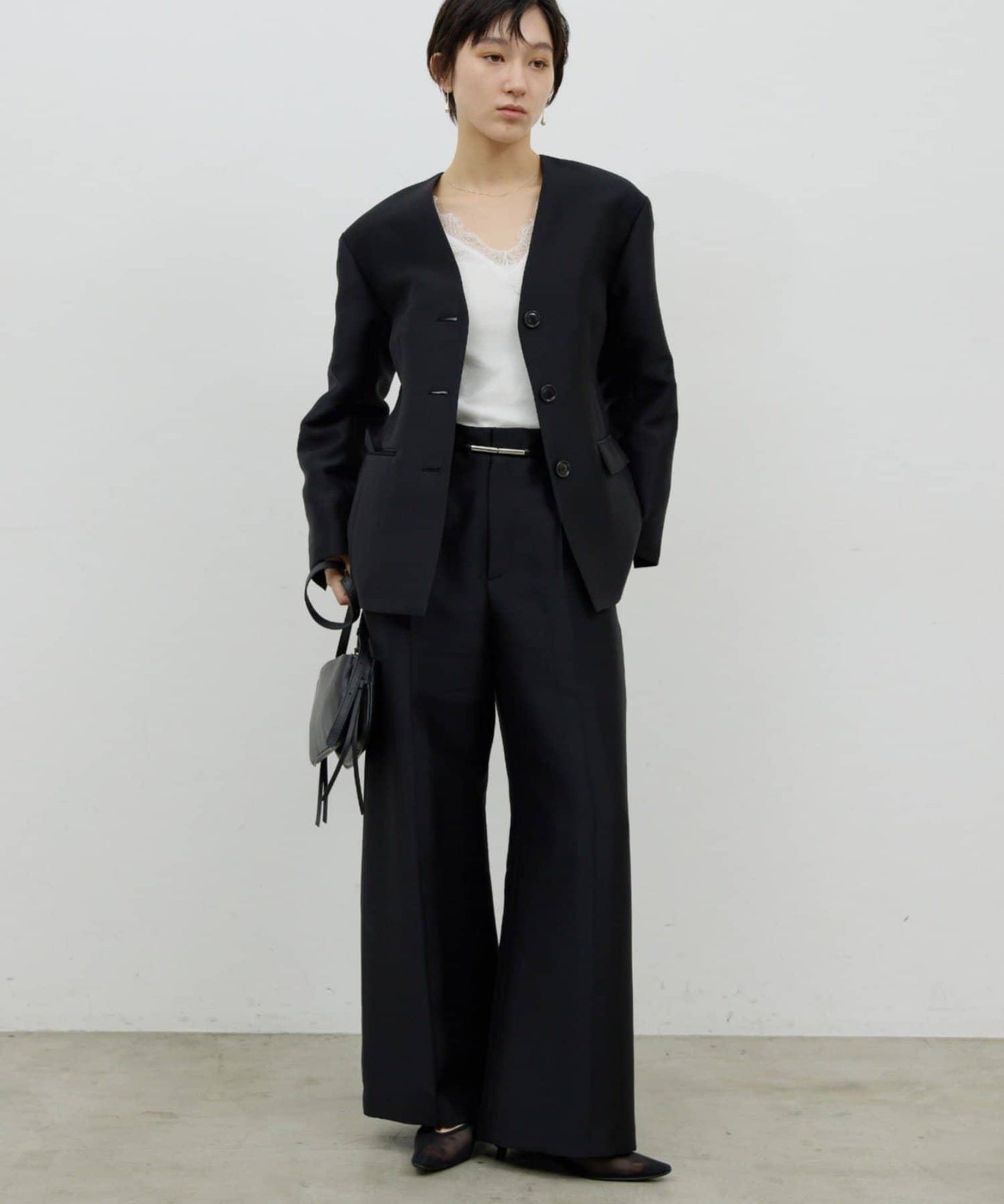 V字蕾絲長袖T恤