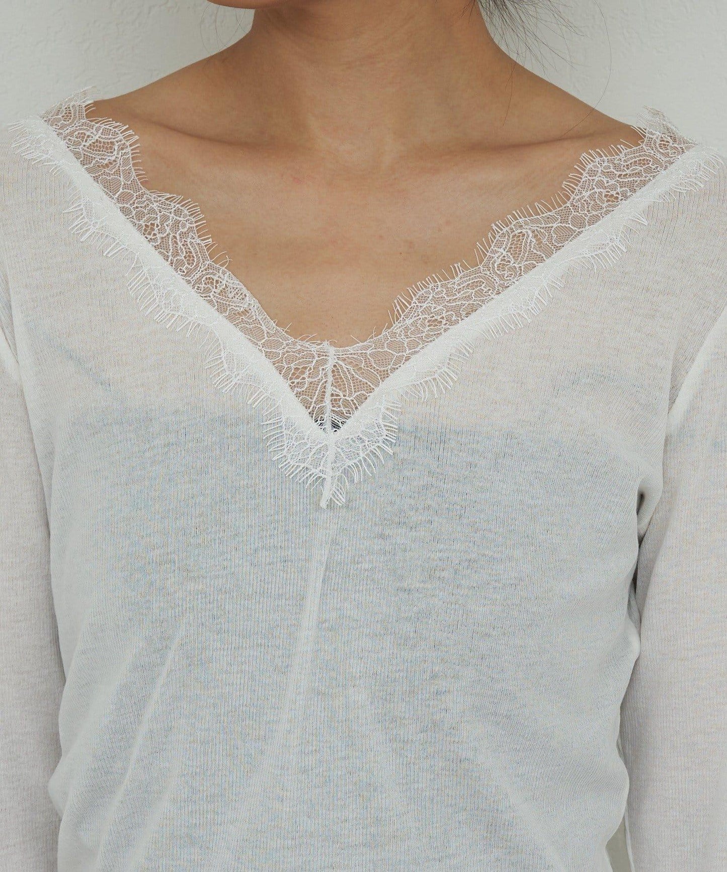 V字蕾絲長袖T恤