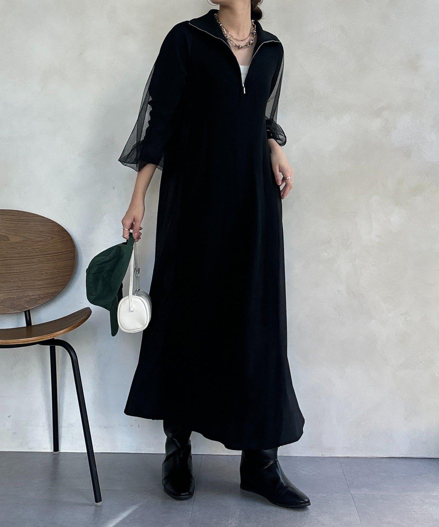 袖部網紗半拉鍊連衣裙