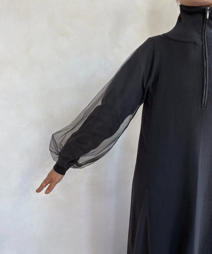 袖部網紗半拉鍊連衣裙