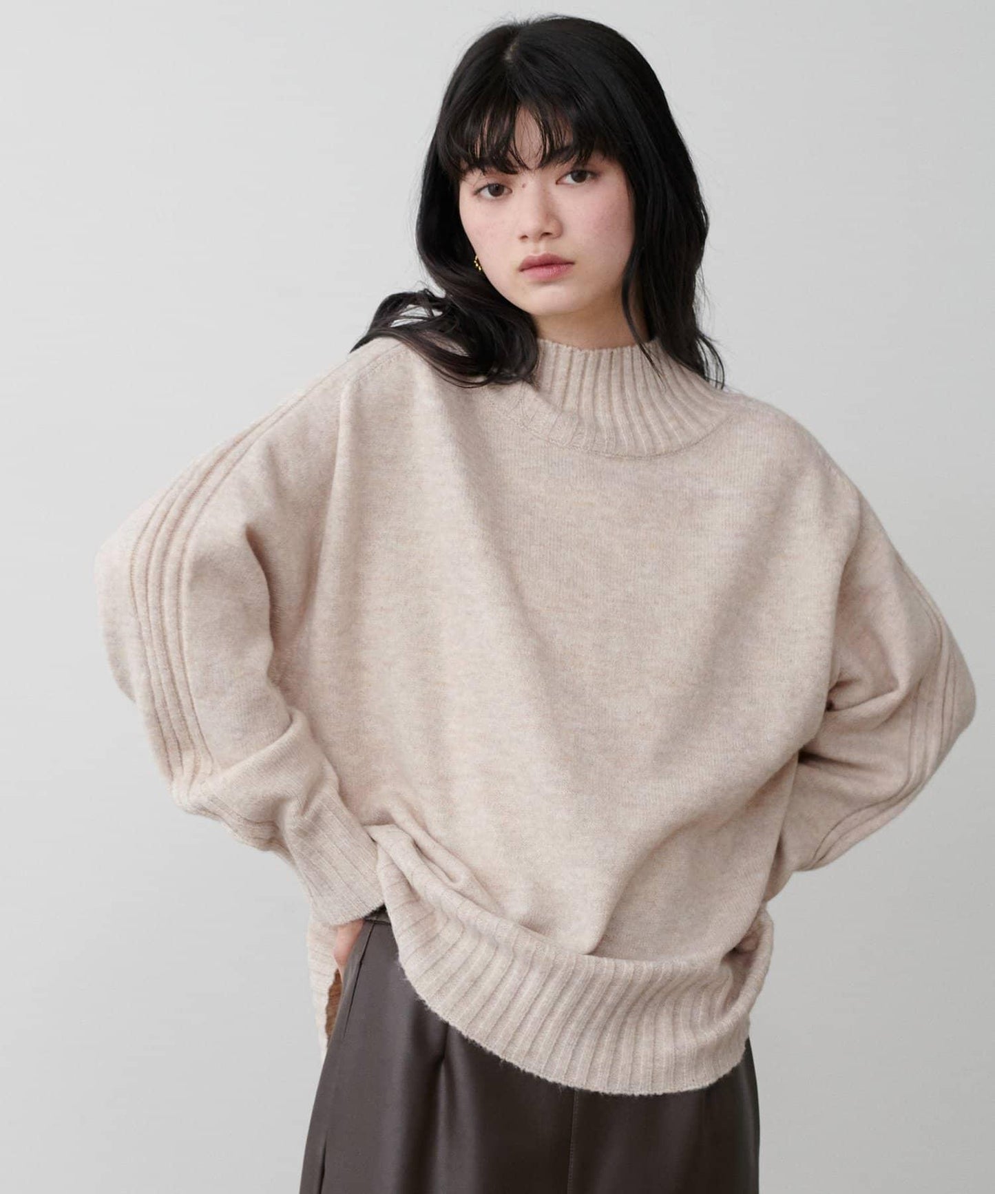 羊毛&再生聚酯混紡針織衫