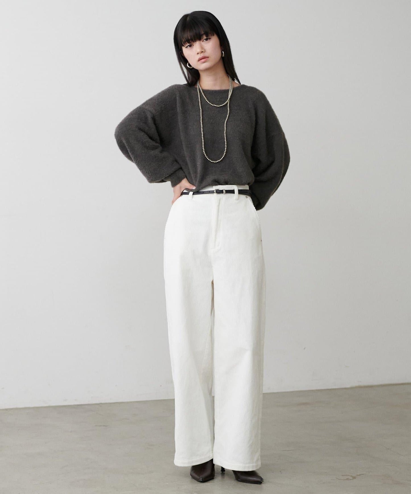 迷你羽毛柔軟針織套頭衫