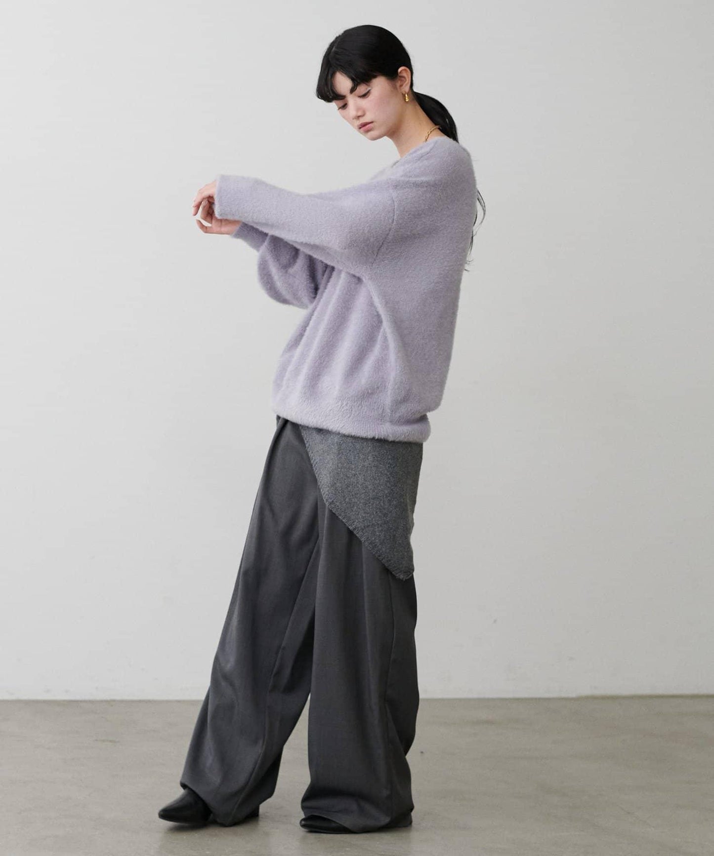 迷你羽毛柔軟針織套頭衫