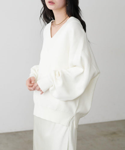 衛衣風V領針織套頭衫