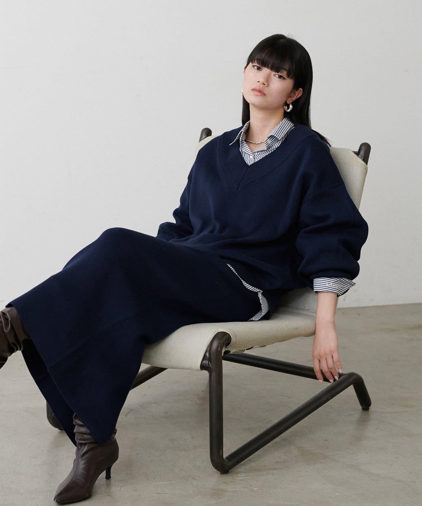 衛衣風V領針織套頭衫