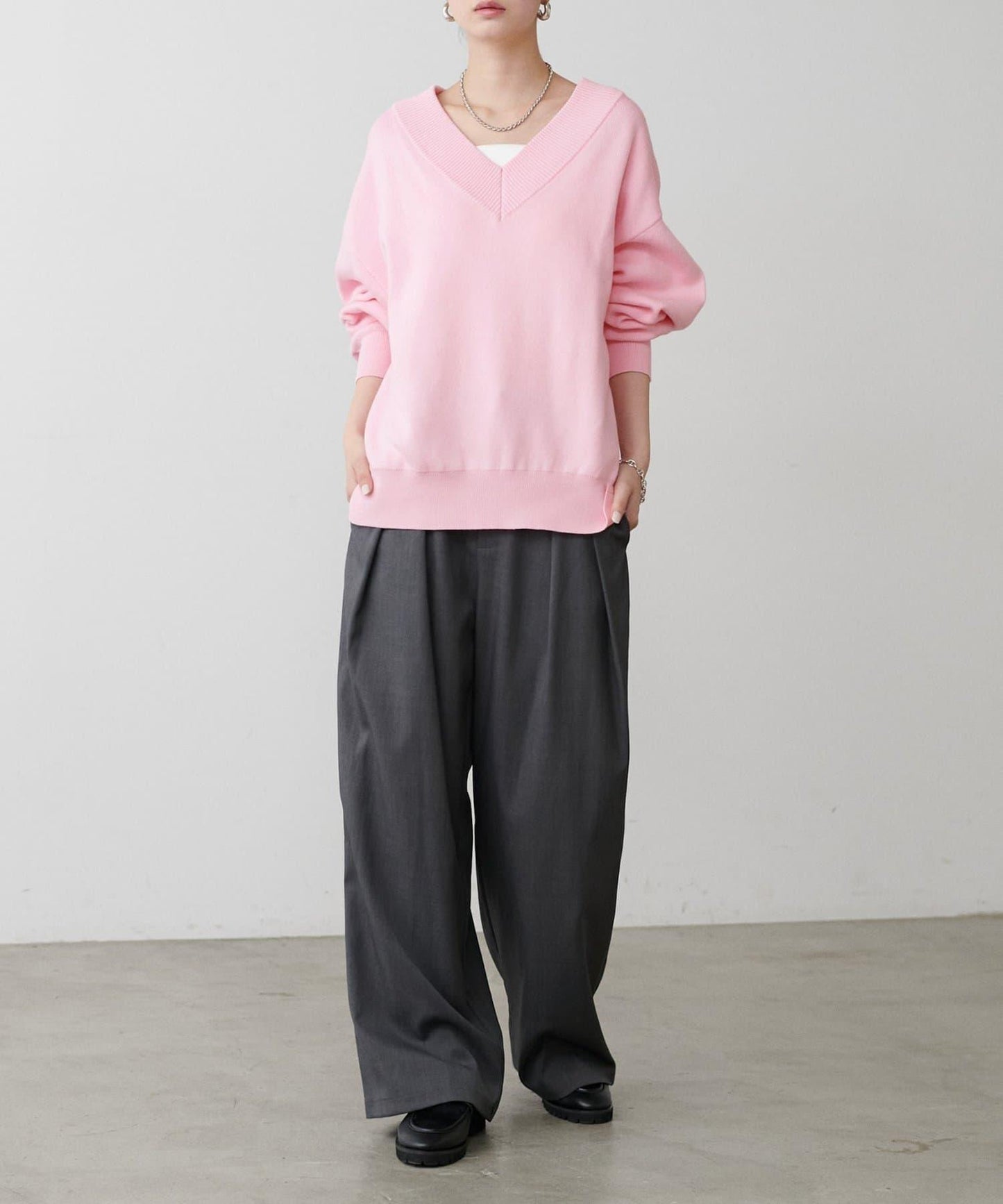 衛衣風V領針織套頭衫