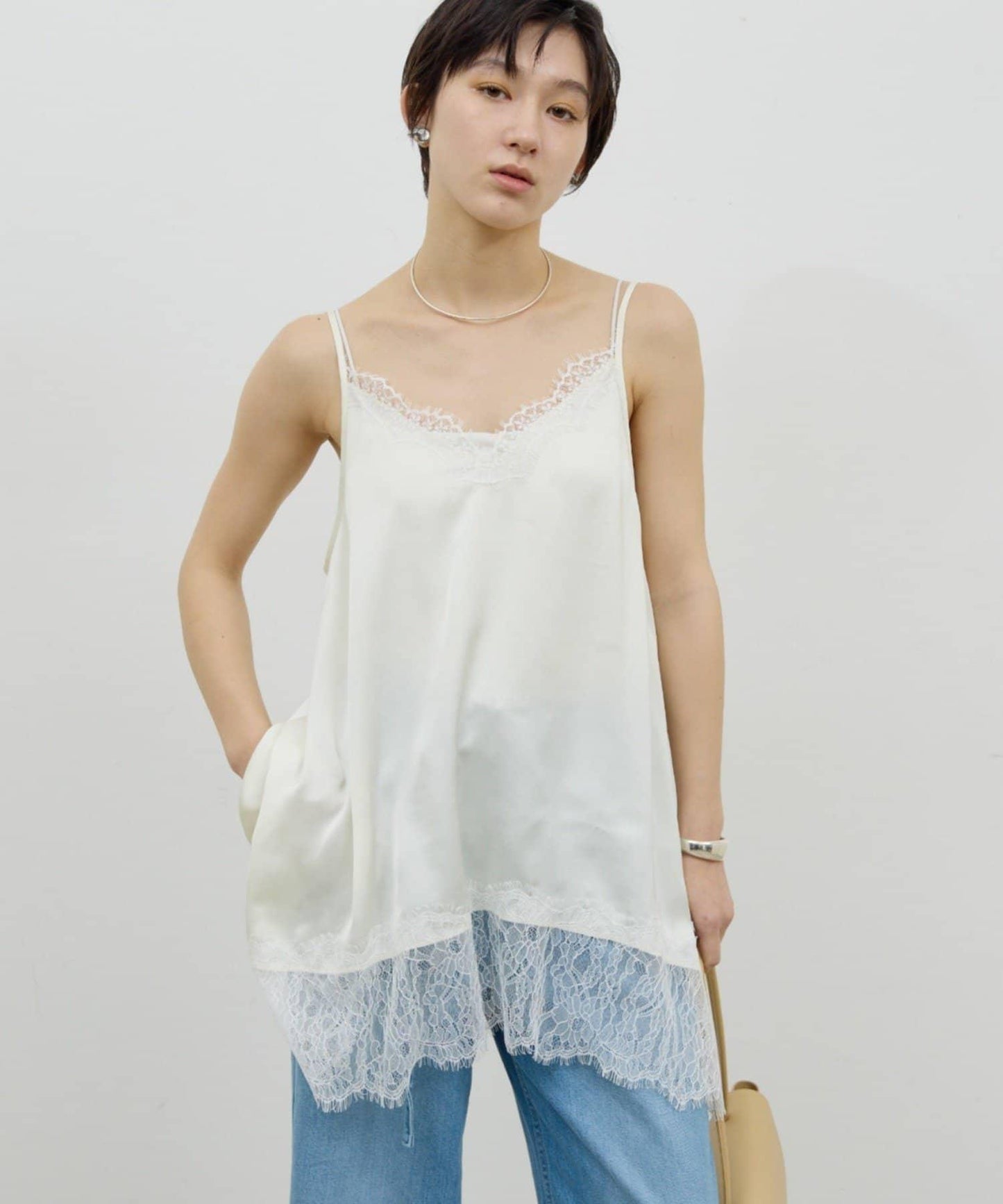 蕾絲吊帶長款上衣